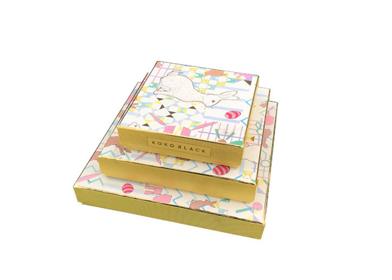 Good price Square Cardboard Chocolate Gift Boxes Kemasan Dengan Pola Tray / Kelinci on line